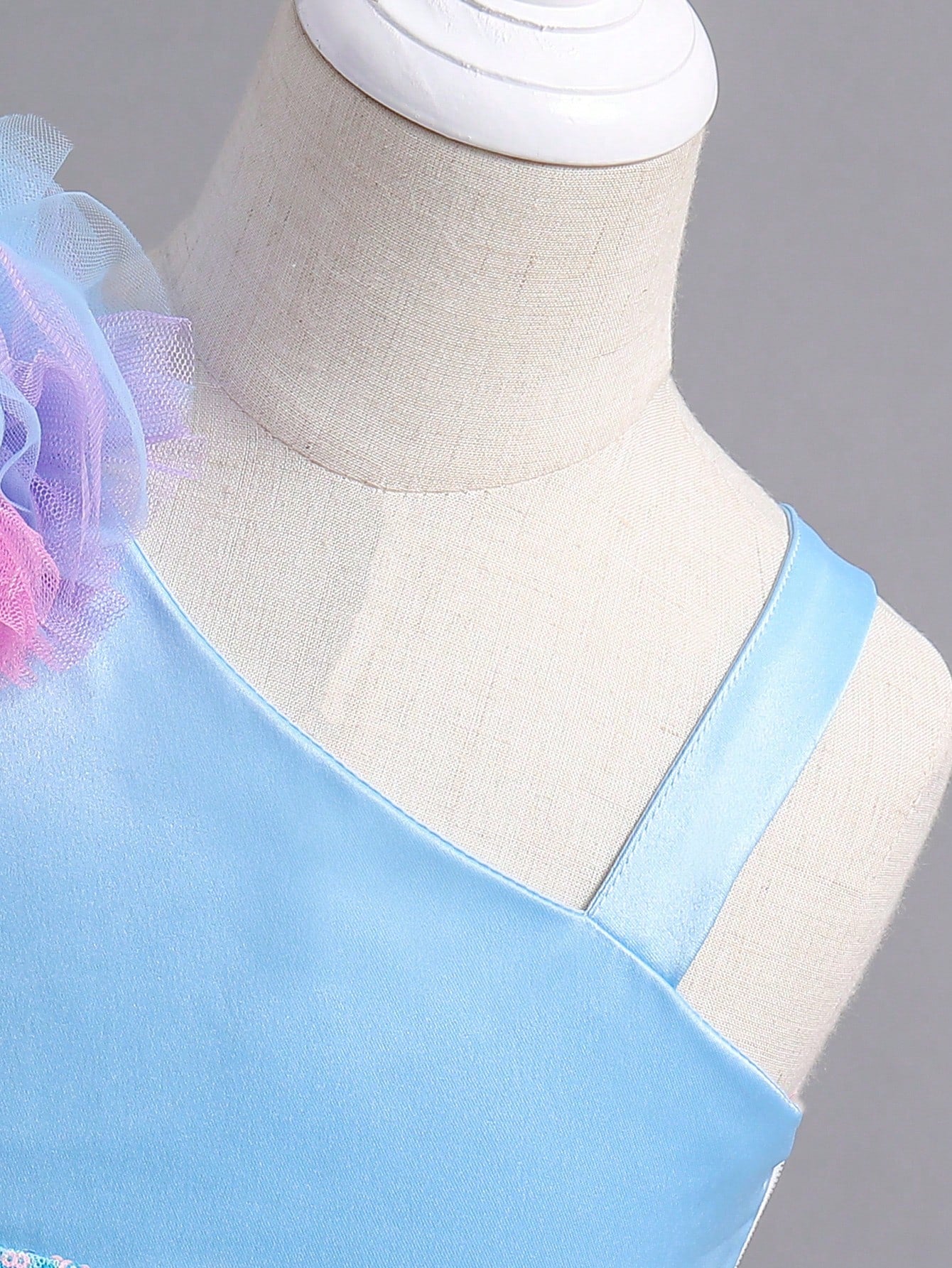 Asymmetrical Princess Dress for Girls – Mesh Ruffle Gown with Train for Party & Wedding