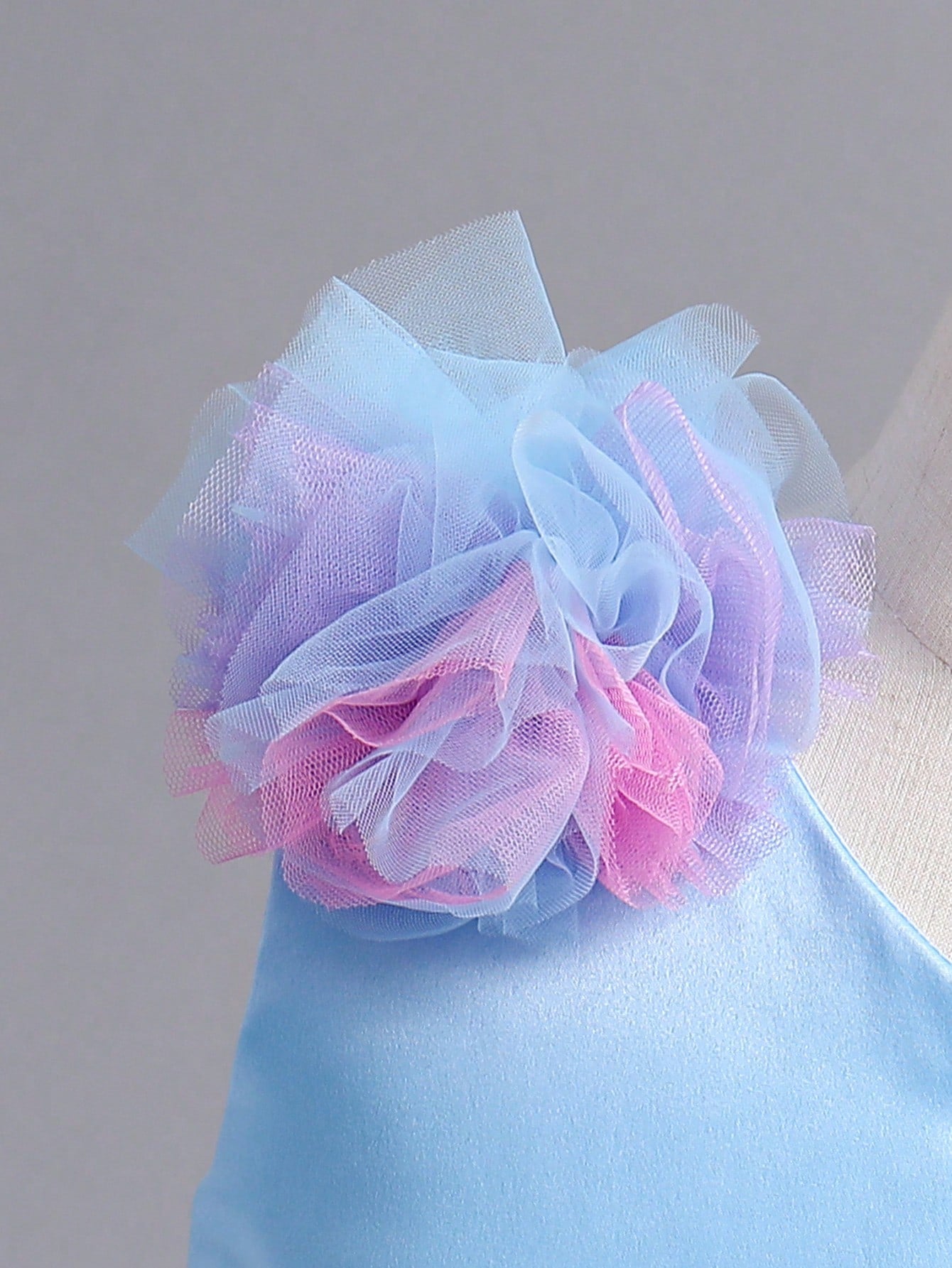Asymmetrical Princess Dress for Girls – Mesh Ruffle Gown with Train for Party & Wedding