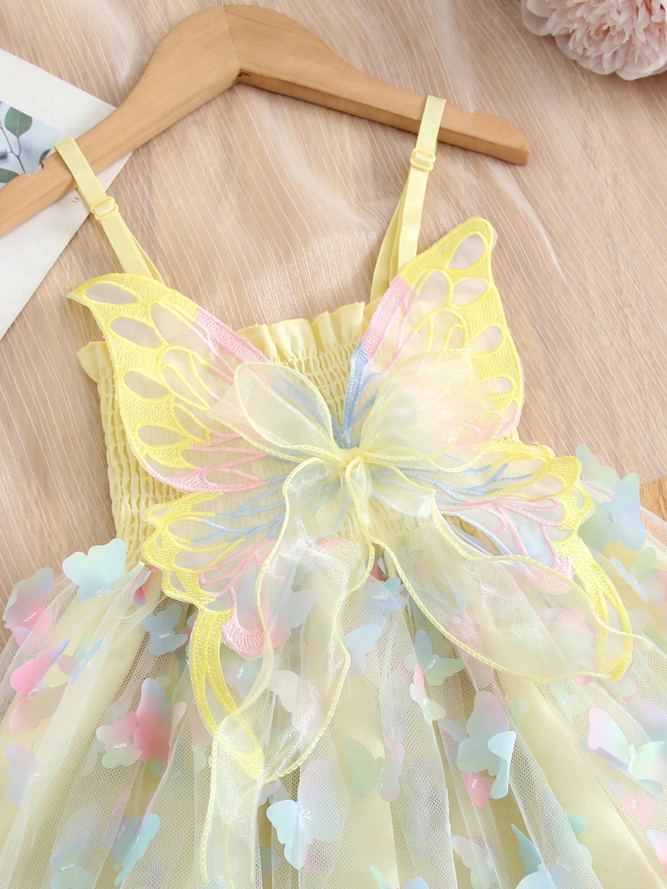 Young Girl Gorgeous Princess Dress With 3D Butterfly Decoration, Rainbow-Colored Straps, Perfect For Parties, Birthdays Or Summer Gifts