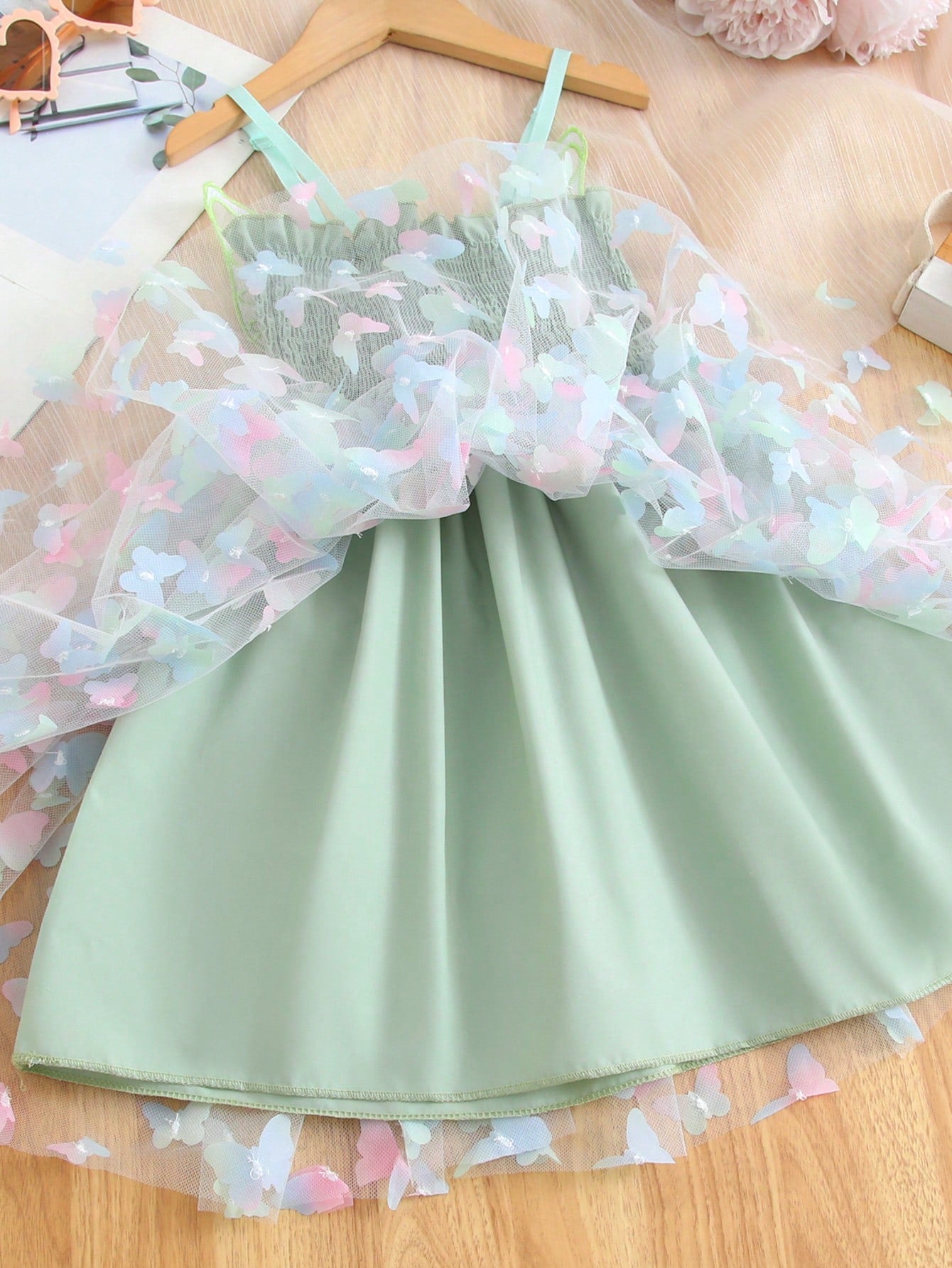 Young Girl Gorgeous Princess Dress With 3D Butterfly Decoration, Rainbow-Colored Straps, Perfect For Parties, Birthdays Or Summer Gifts