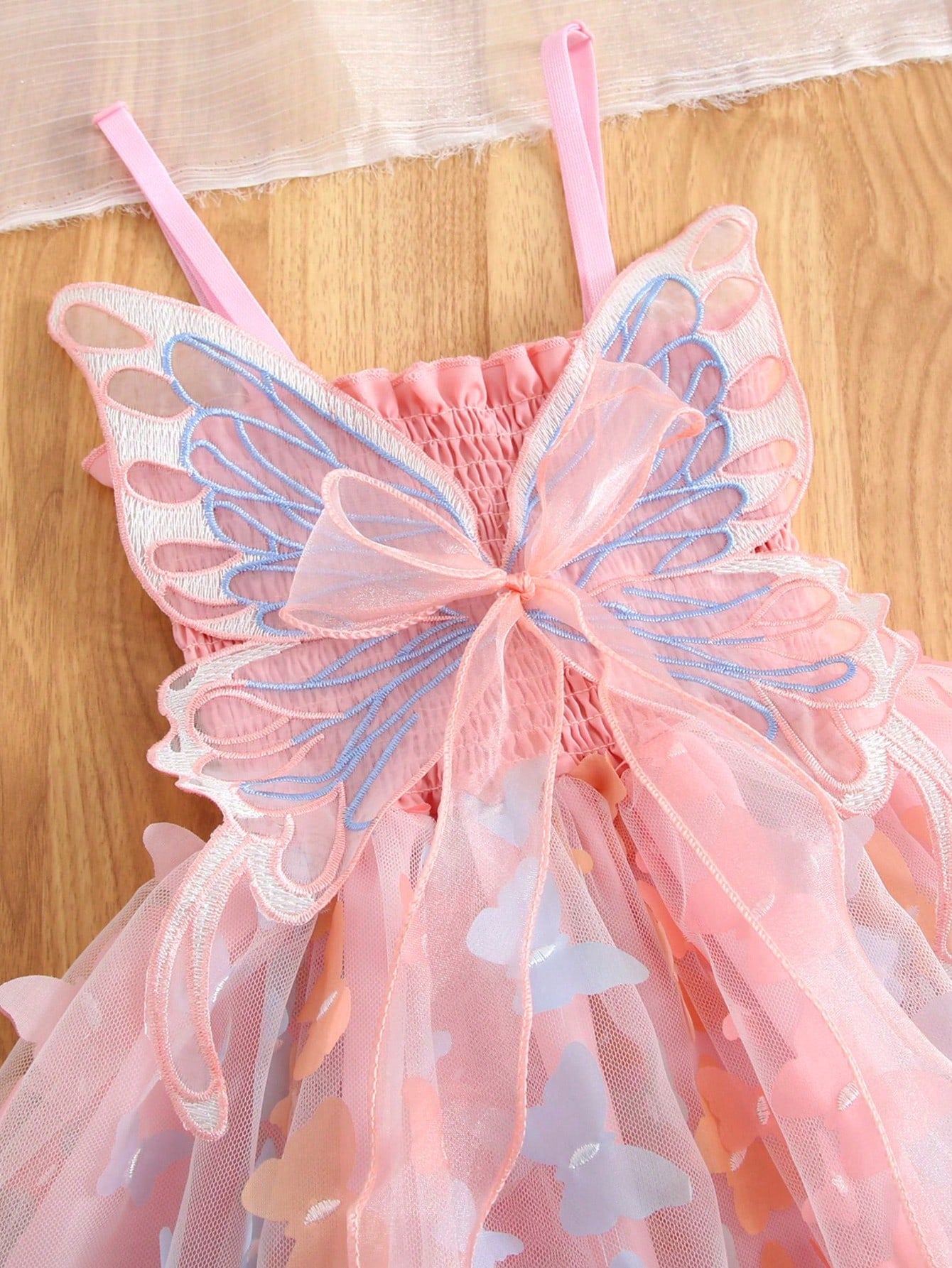 Young Girl Gorgeous Princess Dress With 3D Butterfly Decoration, Rainbow-Colored Straps, Perfect For Parties, Birthdays Or Summer Gifts